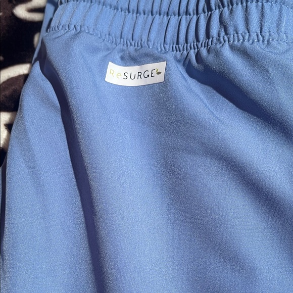 Scrub Set - Picture 3 of 4